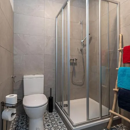 Freelife Hostel