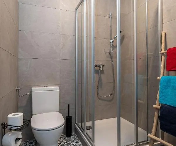 Freelife بيت شباب